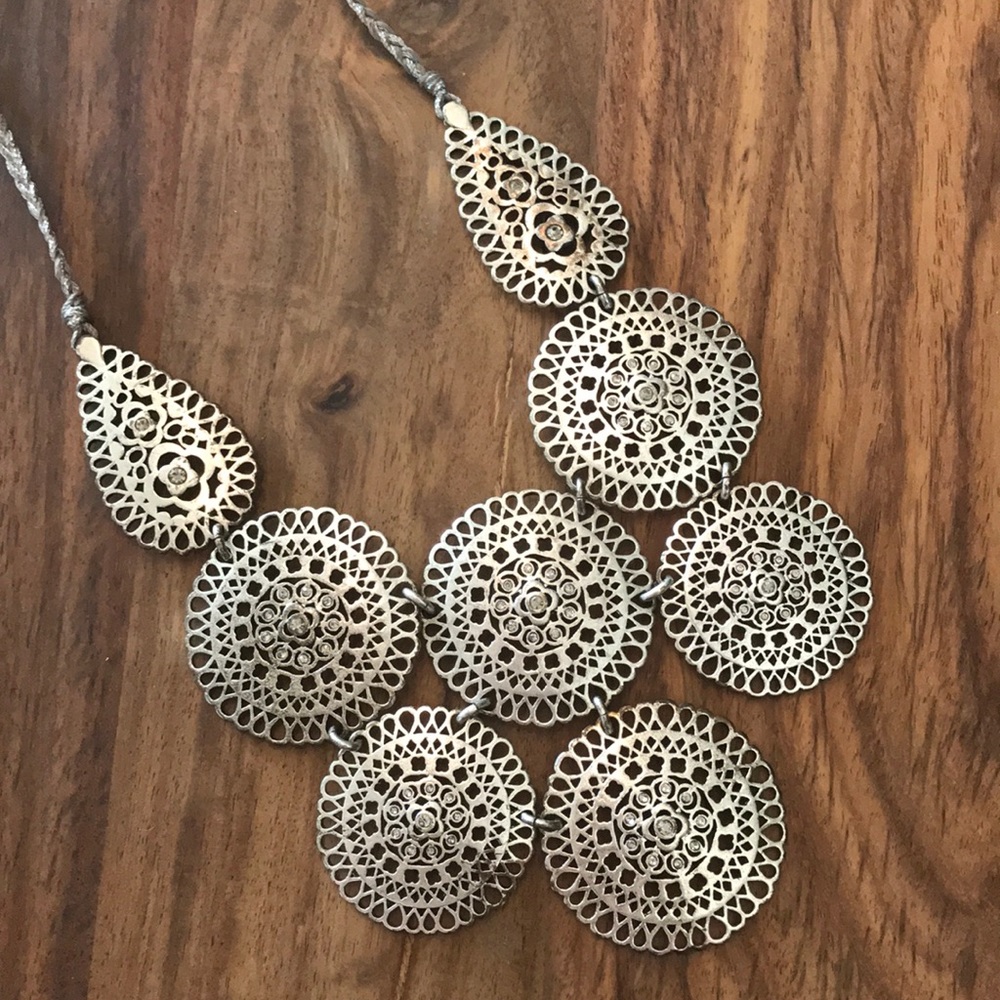 Stella and Dot bib